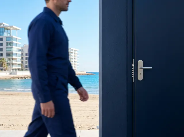Cerraduras de seguridad en la Playa de San Juan